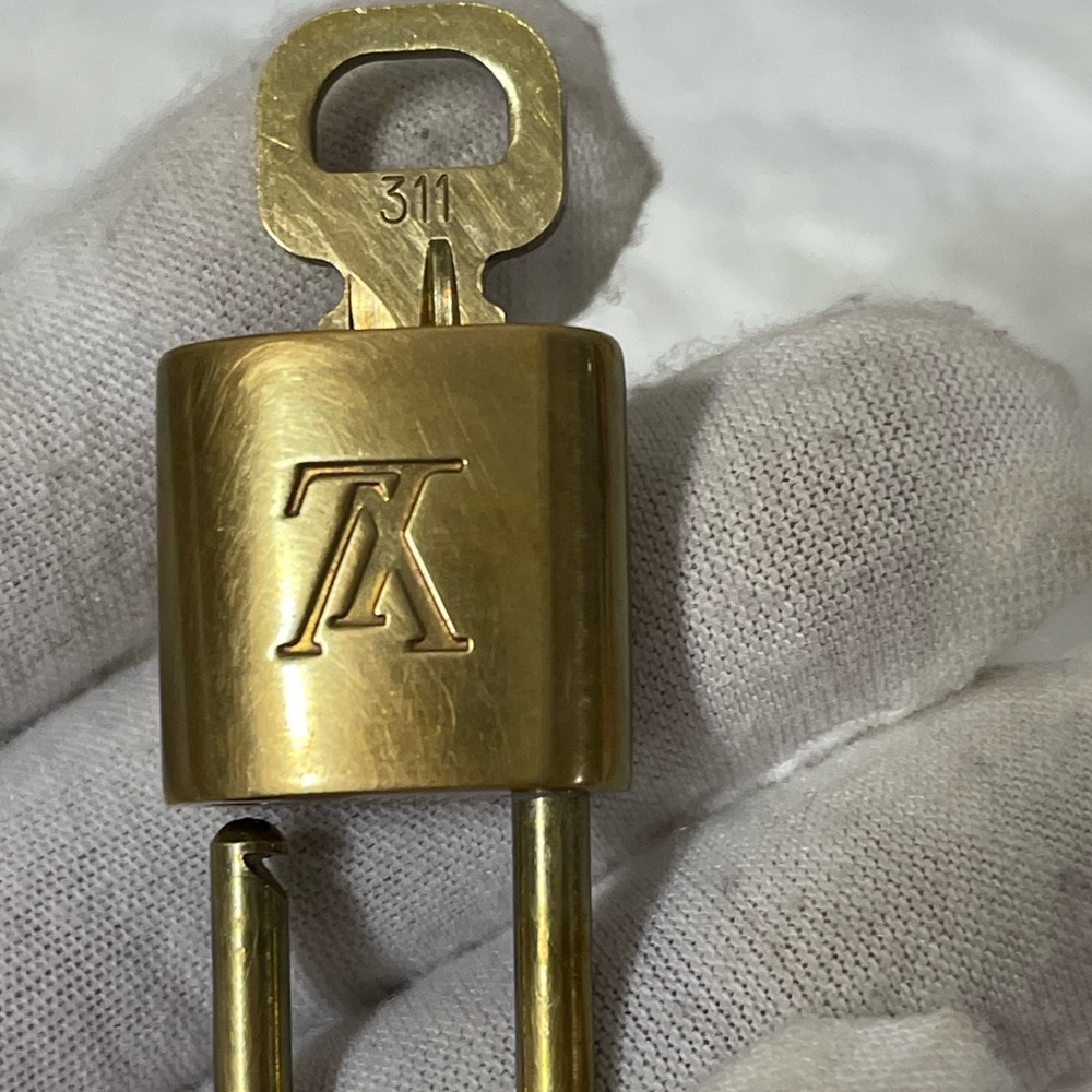 #311Gold Lock with Key